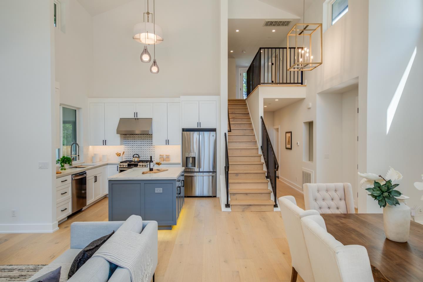 Detail Gallery Image 15 of 80 For 846 Portola Rd, Portola Valley,  CA 94028 - 3 Beds | 4/1 Baths