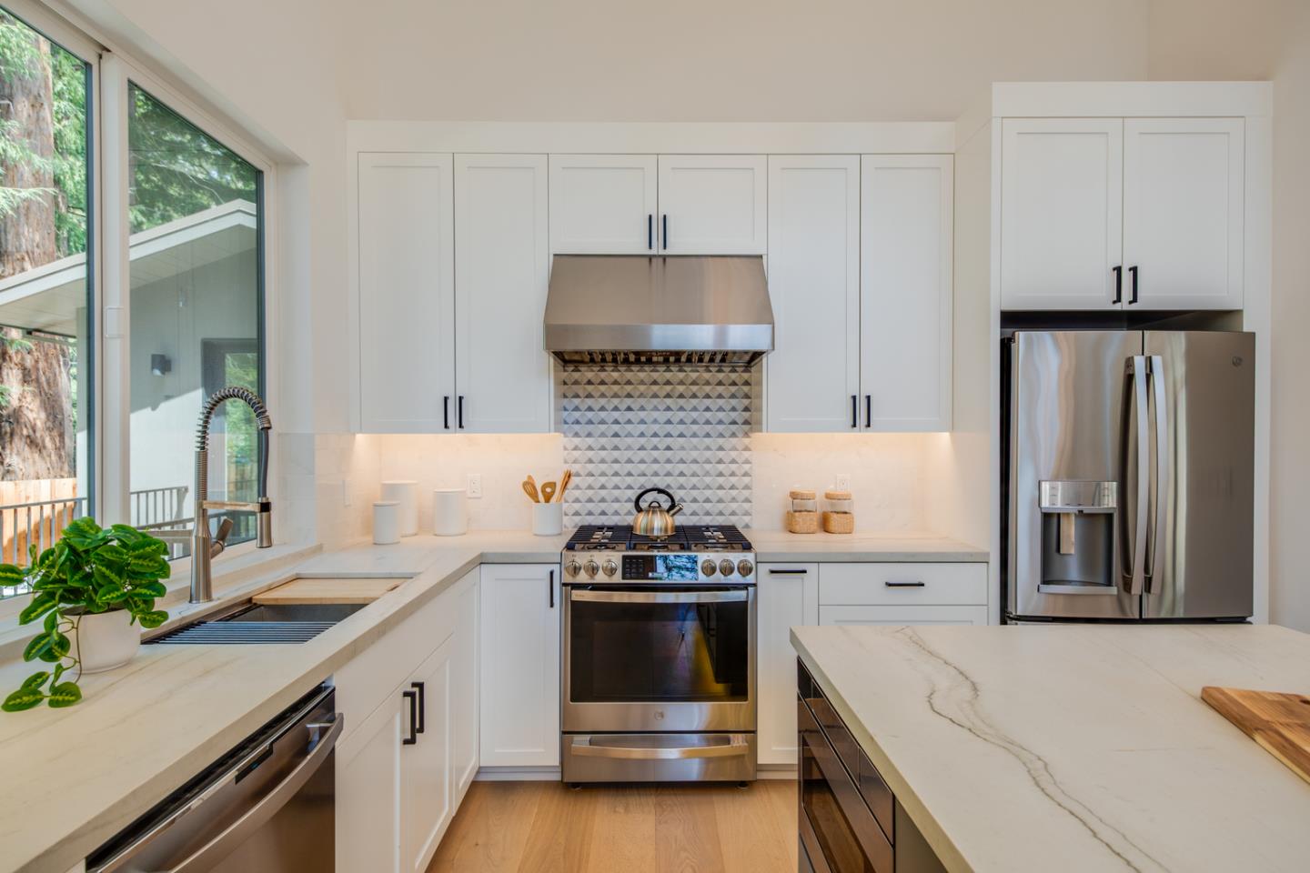 Detail Gallery Image 18 of 80 For 846 Portola Rd, Portola Valley,  CA 94028 - 3 Beds | 4/1 Baths