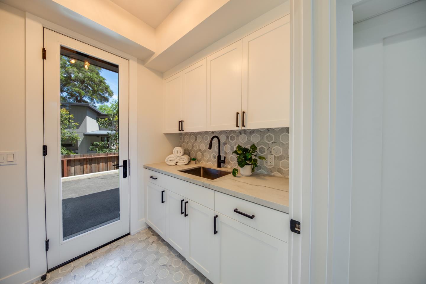 Detail Gallery Image 66 of 80 For 846 Portola Rd, Portola Valley,  CA 94028 - 3 Beds | 4/1 Baths