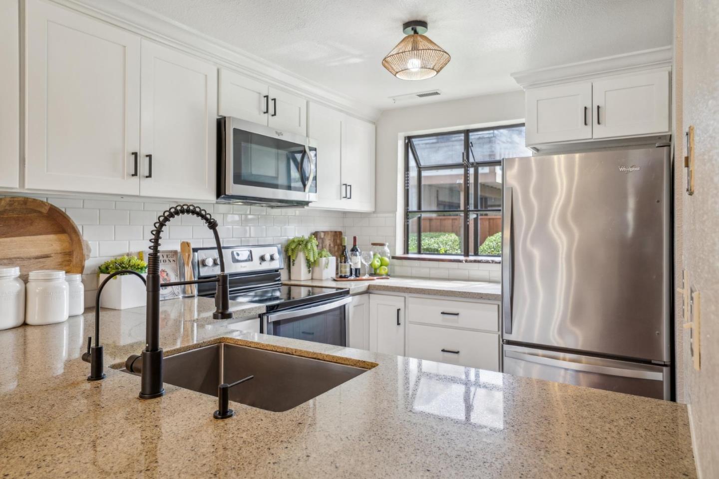 Detail Gallery Image 19 of 58 For 6274 Joaquin Murieta Ave a,  Newark,  CA 94560 - 2 Beds | 1/1 Baths