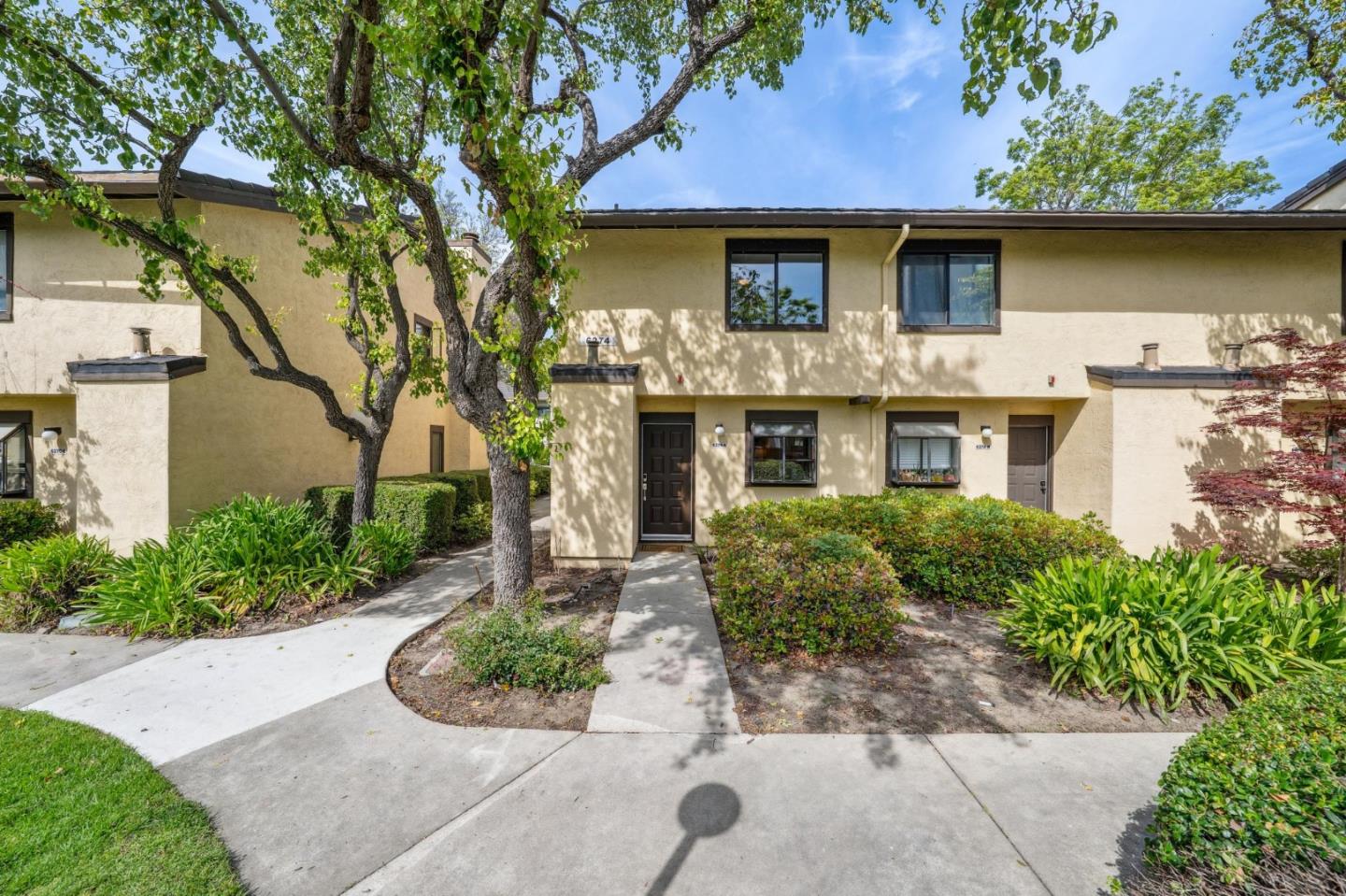 Detail Gallery Image 2 of 58 For 6274 Joaquin Murieta Ave a,  Newark,  CA 94560 - 2 Beds | 1/1 Baths