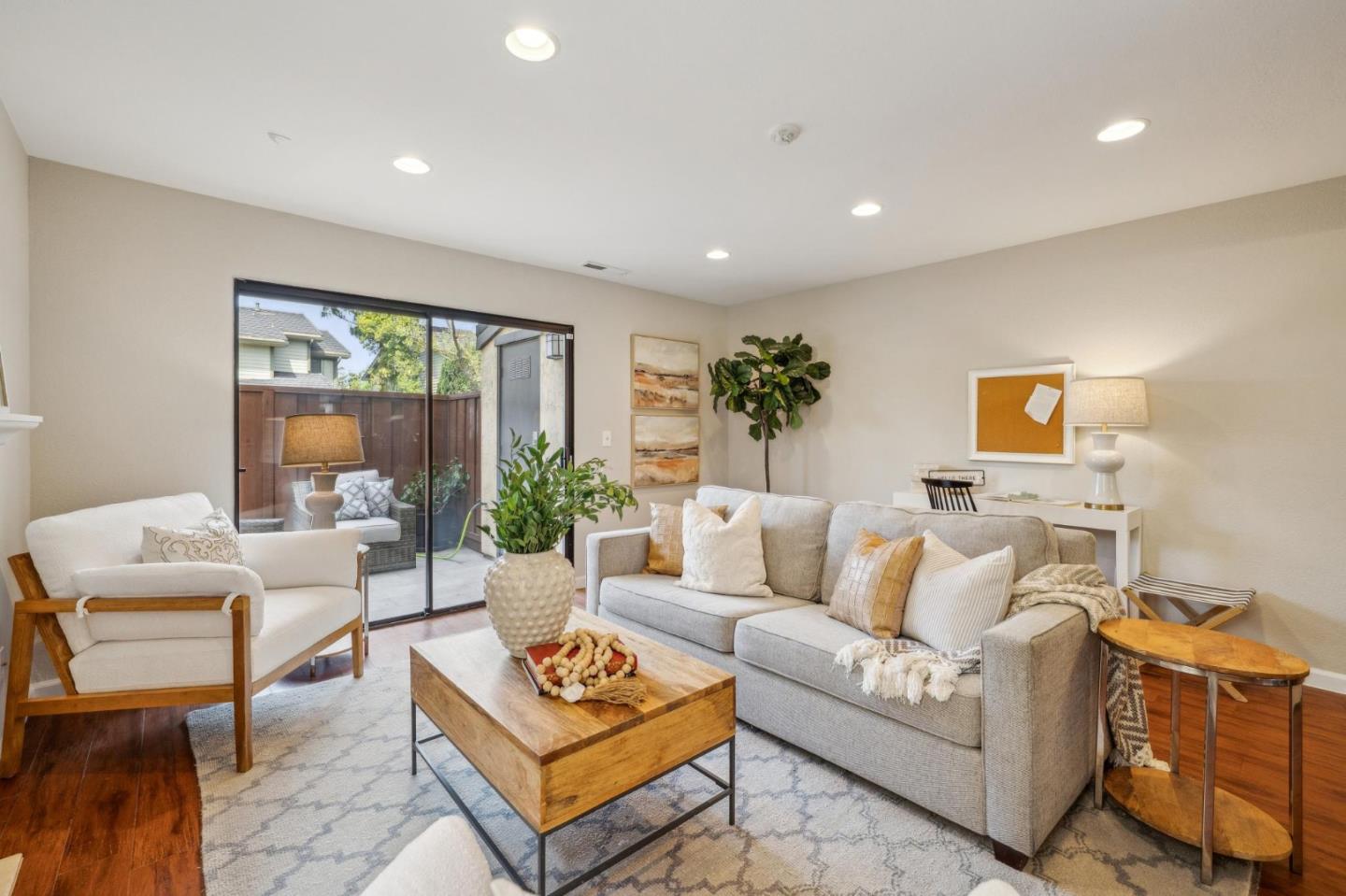 Detail Gallery Image 8 of 58 For 6274 Joaquin Murieta Ave a,  Newark,  CA 94560 - 2 Beds | 1/1 Baths