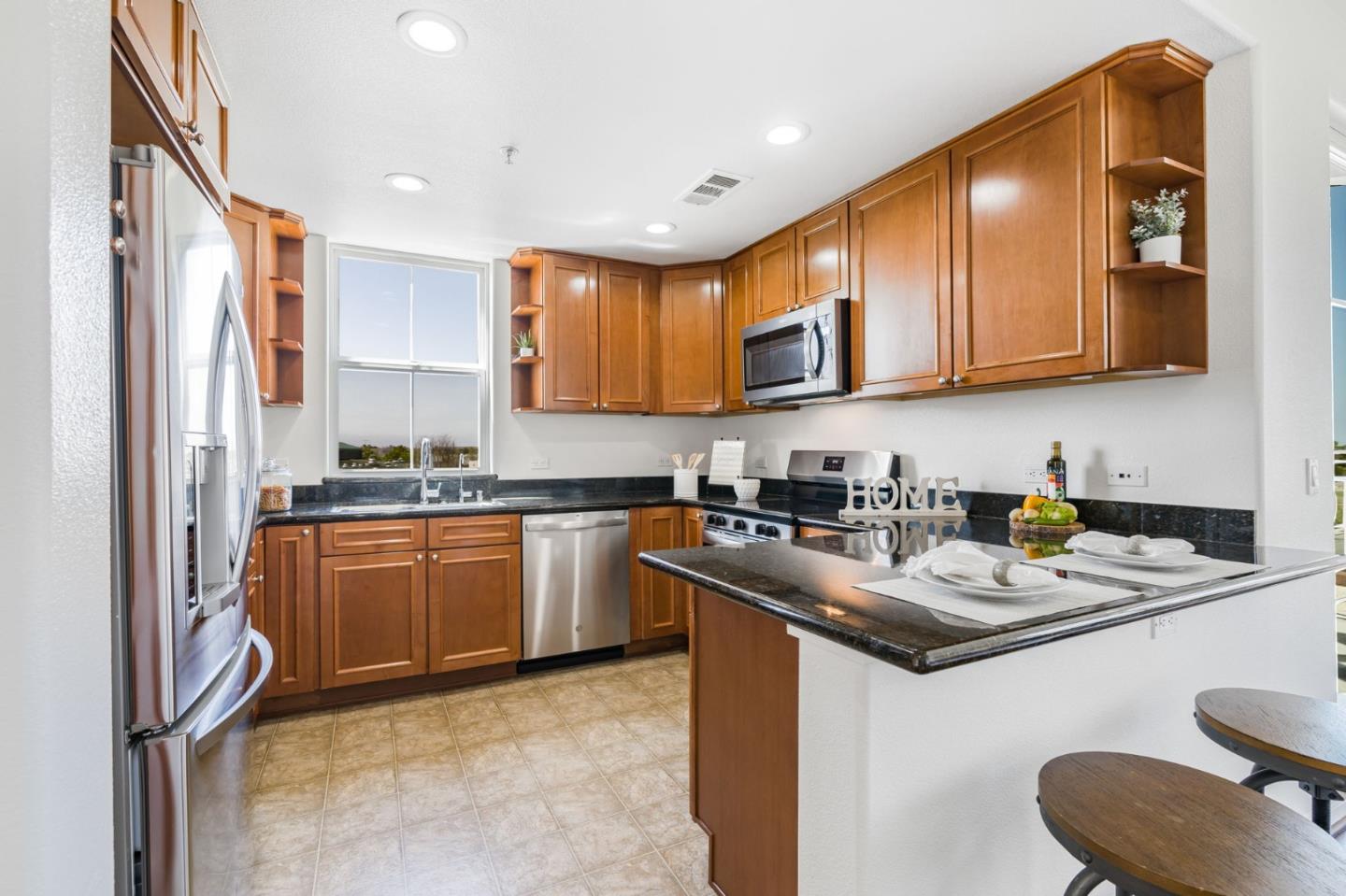 Detail Gallery Image 15 of 48 For 800 S Abel St #403,  Milpitas,  CA 95035 - 3 Beds | 2 Baths
