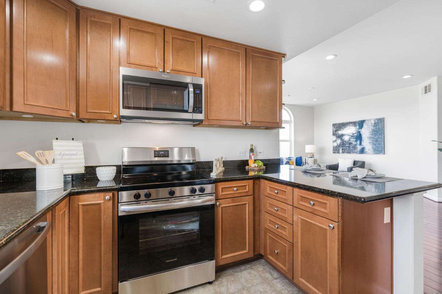 Detail Gallery Image 17 of 48 For 800 S Abel St #403,  Milpitas,  CA 95035 - 3 Beds | 2 Baths