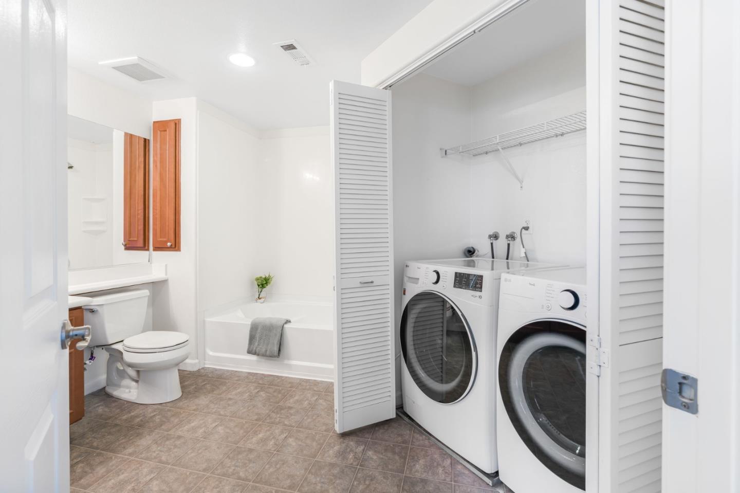 Detail Gallery Image 23 of 48 For 800 S Abel St #403,  Milpitas,  CA 95035 - 3 Beds | 2 Baths