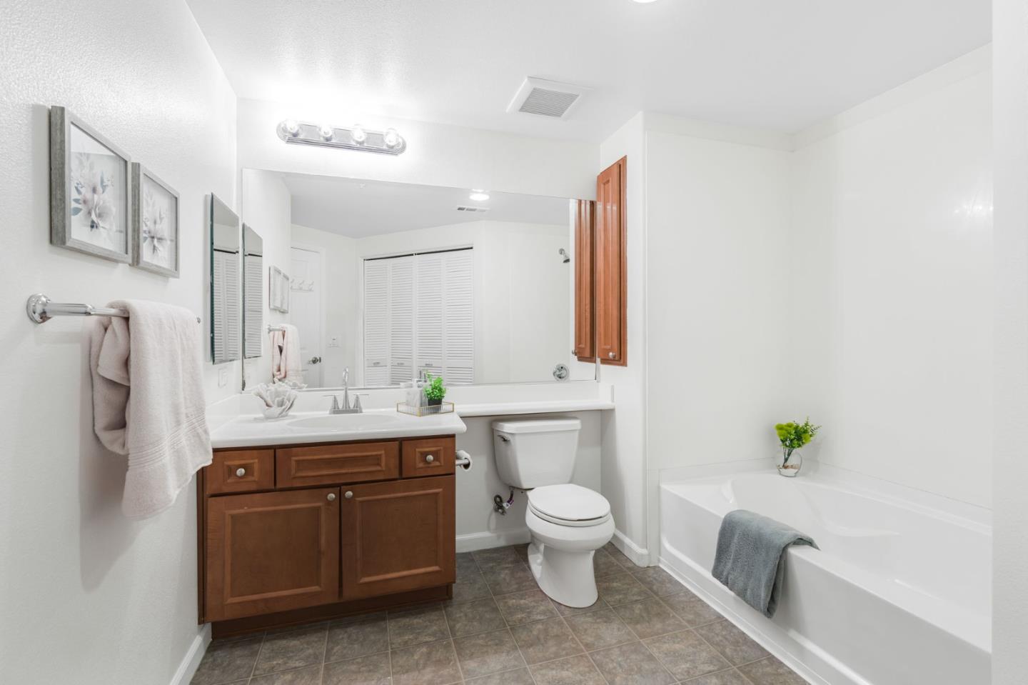 Detail Gallery Image 24 of 48 For 800 S Abel St #403,  Milpitas,  CA 95035 - 3 Beds | 2 Baths