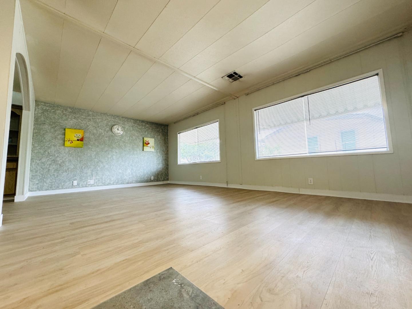 Detail Gallery Image 4 of 15 For 192 Hawaii Cir #192,  Union City,  CA 94587 - 2 Beds | 2 Baths