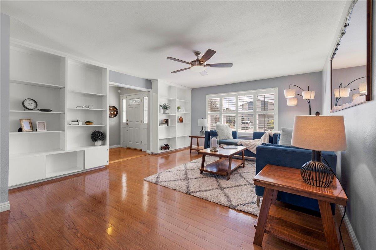 Detail Gallery Image 11 of 47 For 192 Castillon Way, San Jose,  CA 95119 - 5 Beds | 3 Baths