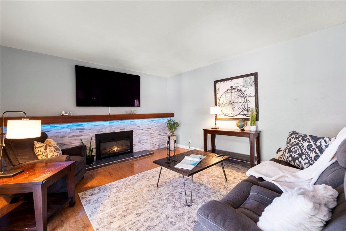 Detail Gallery Image 22 of 47 For 192 Castillon Way, San Jose,  CA 95119 - 5 Beds | 3 Baths