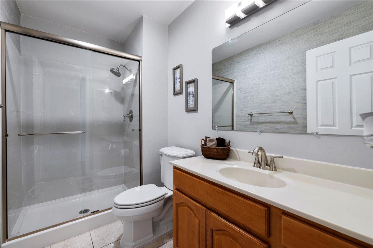 Detail Gallery Image 26 of 47 For 192 Castillon Way, San Jose,  CA 95119 - 5 Beds | 3 Baths