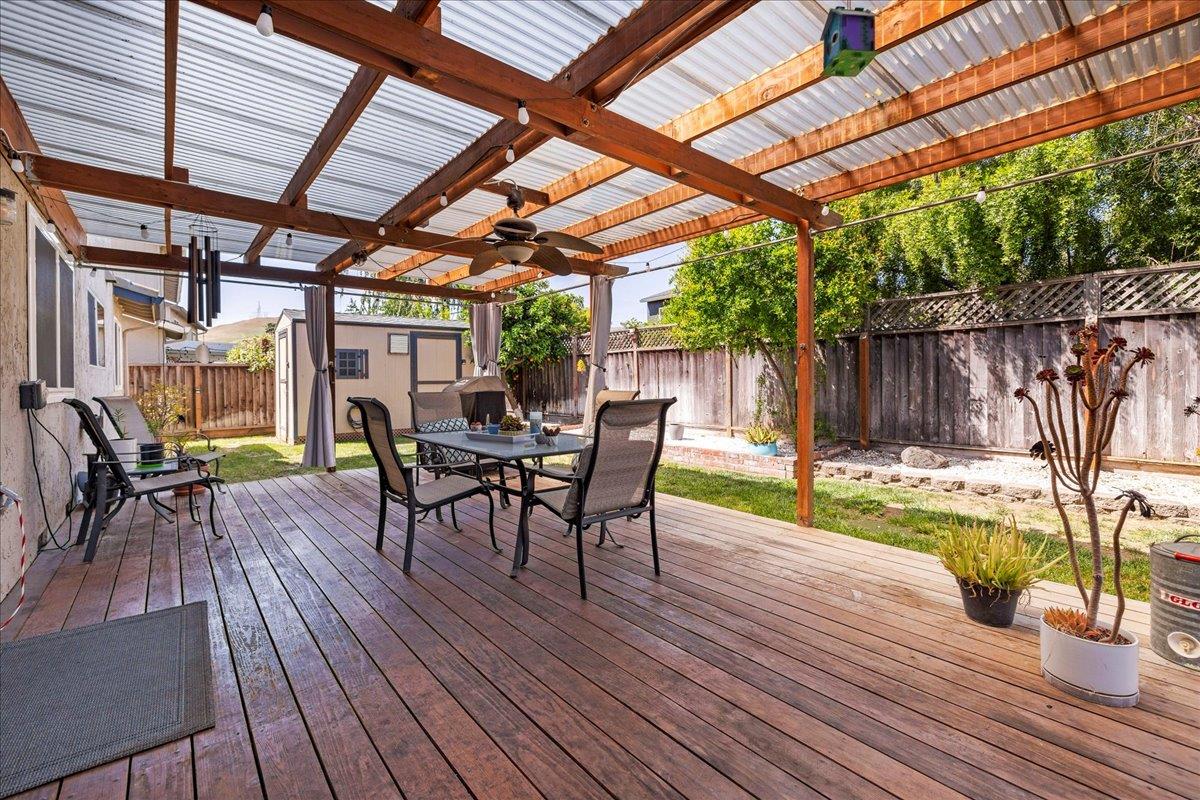 Detail Gallery Image 37 of 47 For 192 Castillon Way, San Jose,  CA 95119 - 5 Beds | 3 Baths
