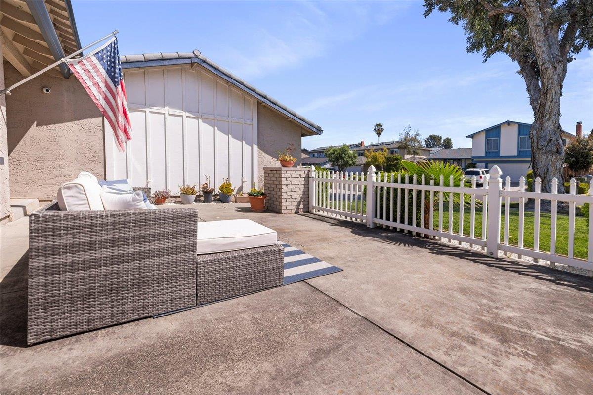 Detail Gallery Image 7 of 47 For 192 Castillon Way, San Jose,  CA 95119 - 5 Beds | 3 Baths