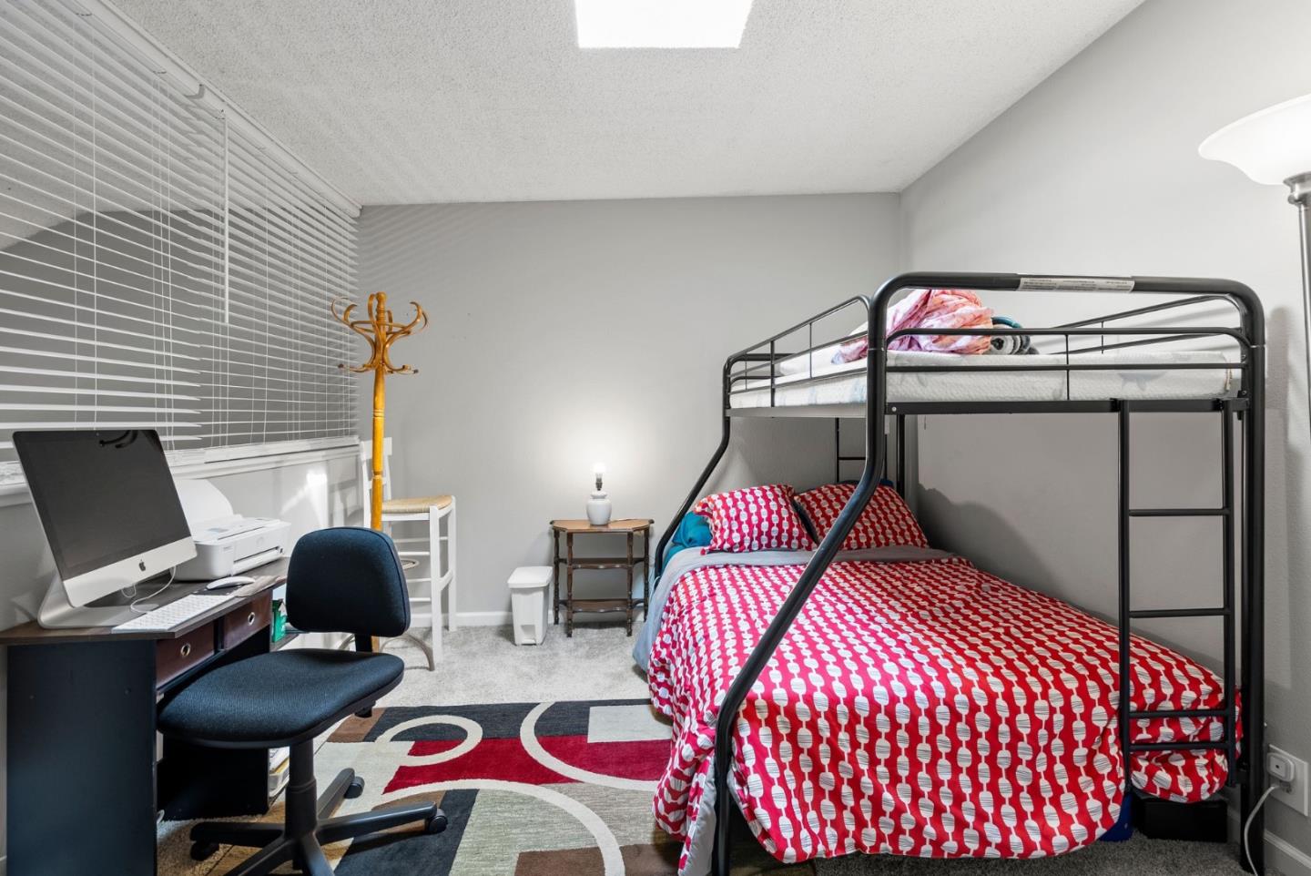 Detail Gallery Image 15 of 27 For 25930 Kay Ave #301,  Hayward,  CA 94545 - 2 Beds | 1/1 Baths