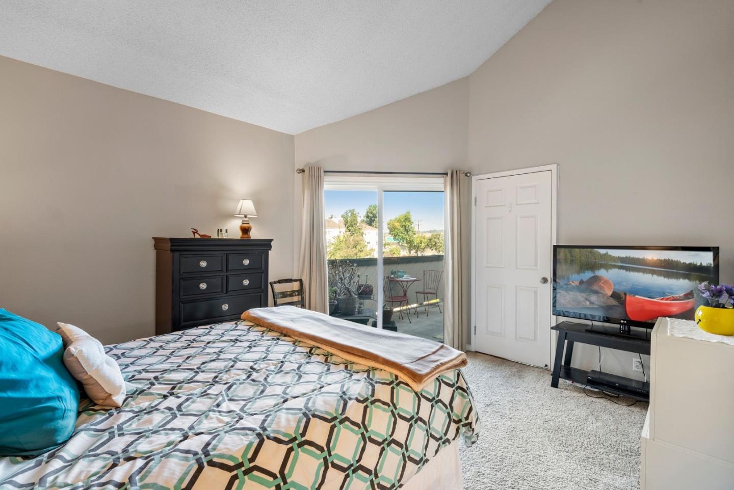 Detail Gallery Image 17 of 27 For 25930 Kay Ave #301,  Hayward,  CA 94545 - 2 Beds | 1/1 Baths