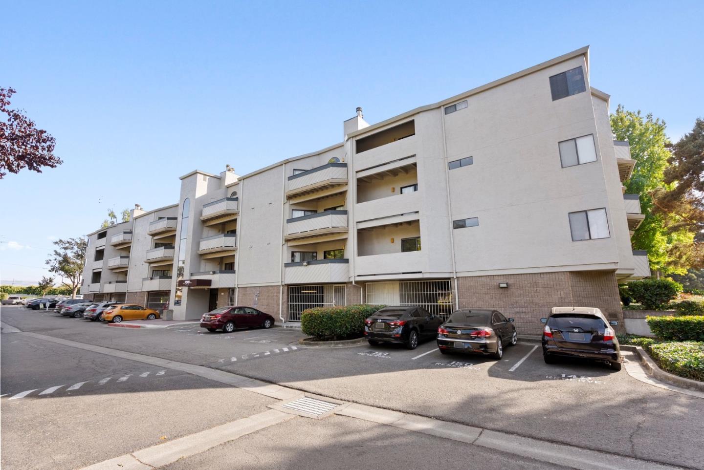 Detail Gallery Image 24 of 27 For 25930 Kay Ave #301,  Hayward,  CA 94545 - 2 Beds | 1/1 Baths