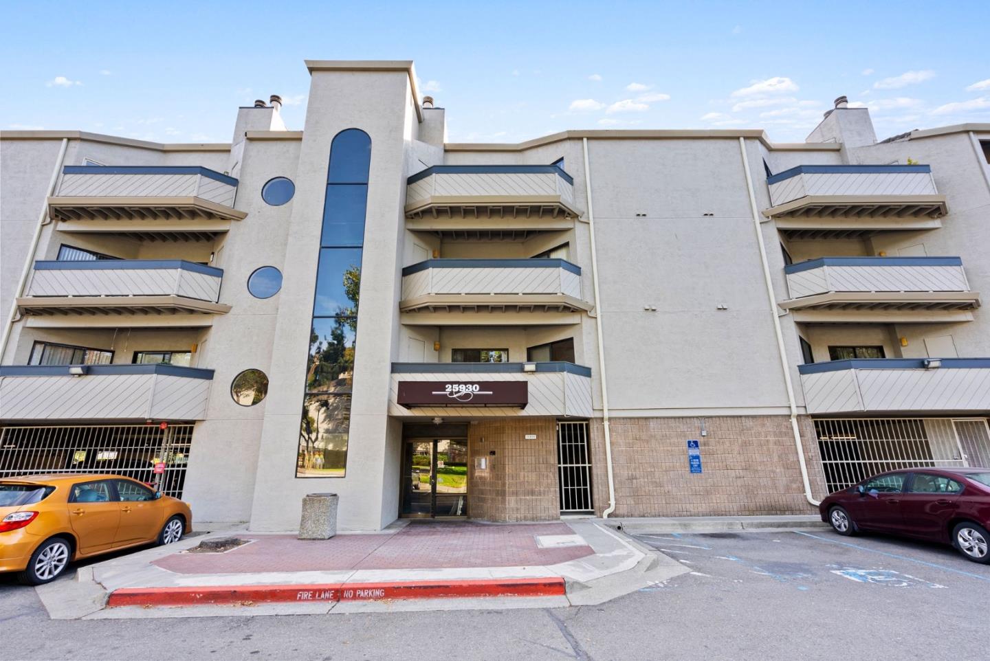 Detail Gallery Image 25 of 27 For 25930 Kay Ave #301,  Hayward,  CA 94545 - 2 Beds | 1/1 Baths