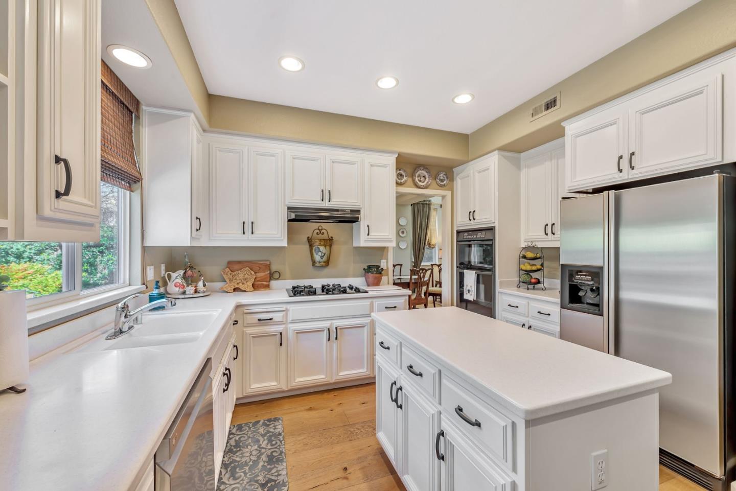 Detail Gallery Image 10 of 23 For 1584 via Campo Verde, San Jose,  CA 95120 - 5 Beds | 3 Baths
