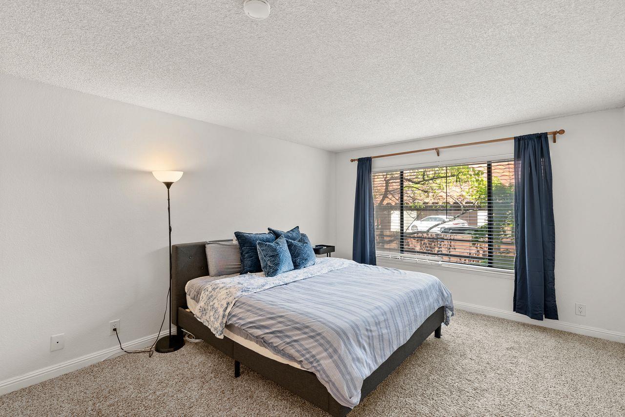 Detail Gallery Image 11 of 23 For 22012 Sevilla Rd #109,  Hayward,  CA 94541 - 2 Beds | 2 Baths