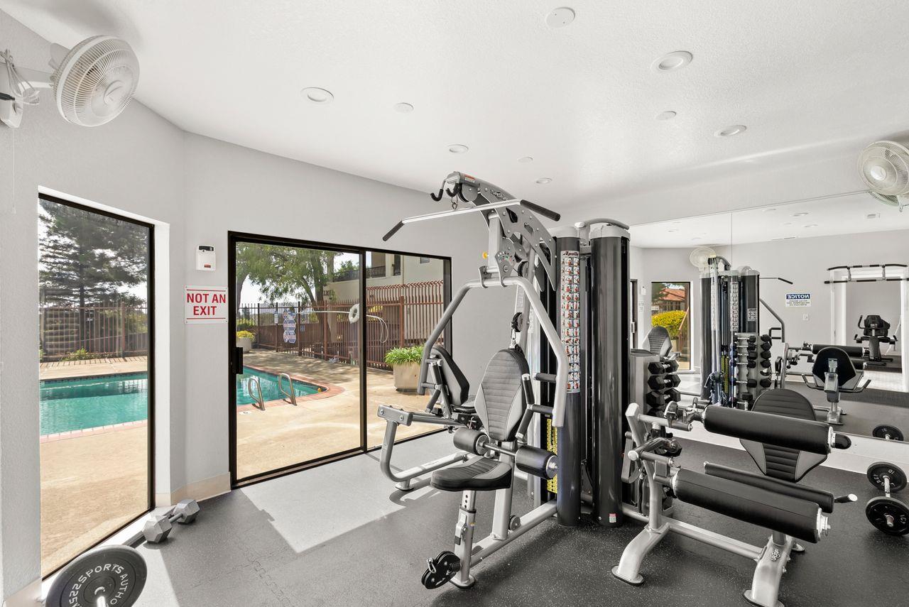 Detail Gallery Image 16 of 23 For 22012 Sevilla Rd #109,  Hayward,  CA 94541 - 2 Beds | 2 Baths