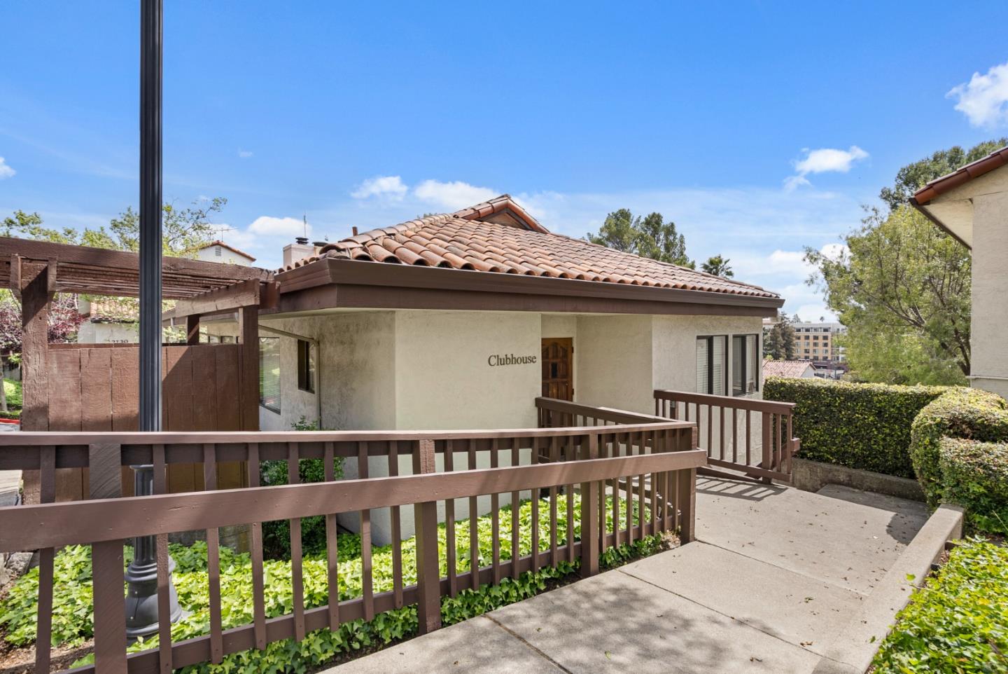 Detail Gallery Image 18 of 23 For 22012 Sevilla Rd #109,  Hayward,  CA 94541 - 2 Beds | 2 Baths