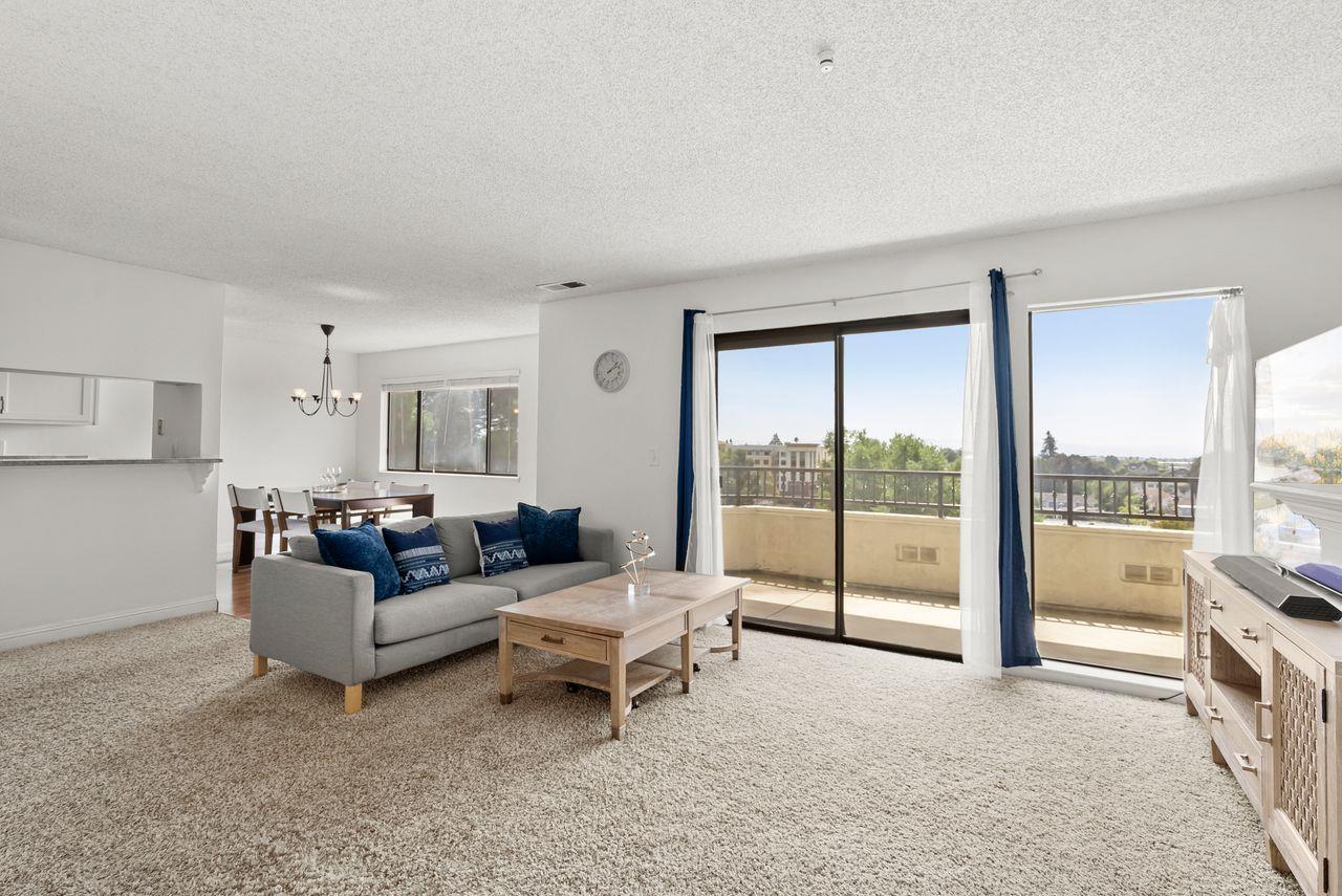 Detail Gallery Image 5 of 23 For 22012 Sevilla Rd #109,  Hayward,  CA 94541 - 2 Beds | 2 Baths