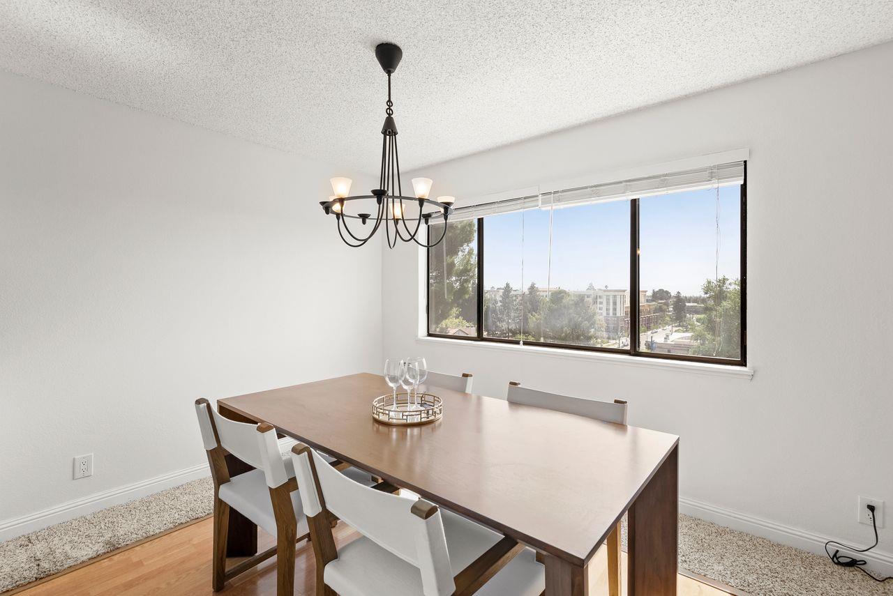 Detail Gallery Image 7 of 23 For 22012 Sevilla Rd #109,  Hayward,  CA 94541 - 2 Beds | 2 Baths