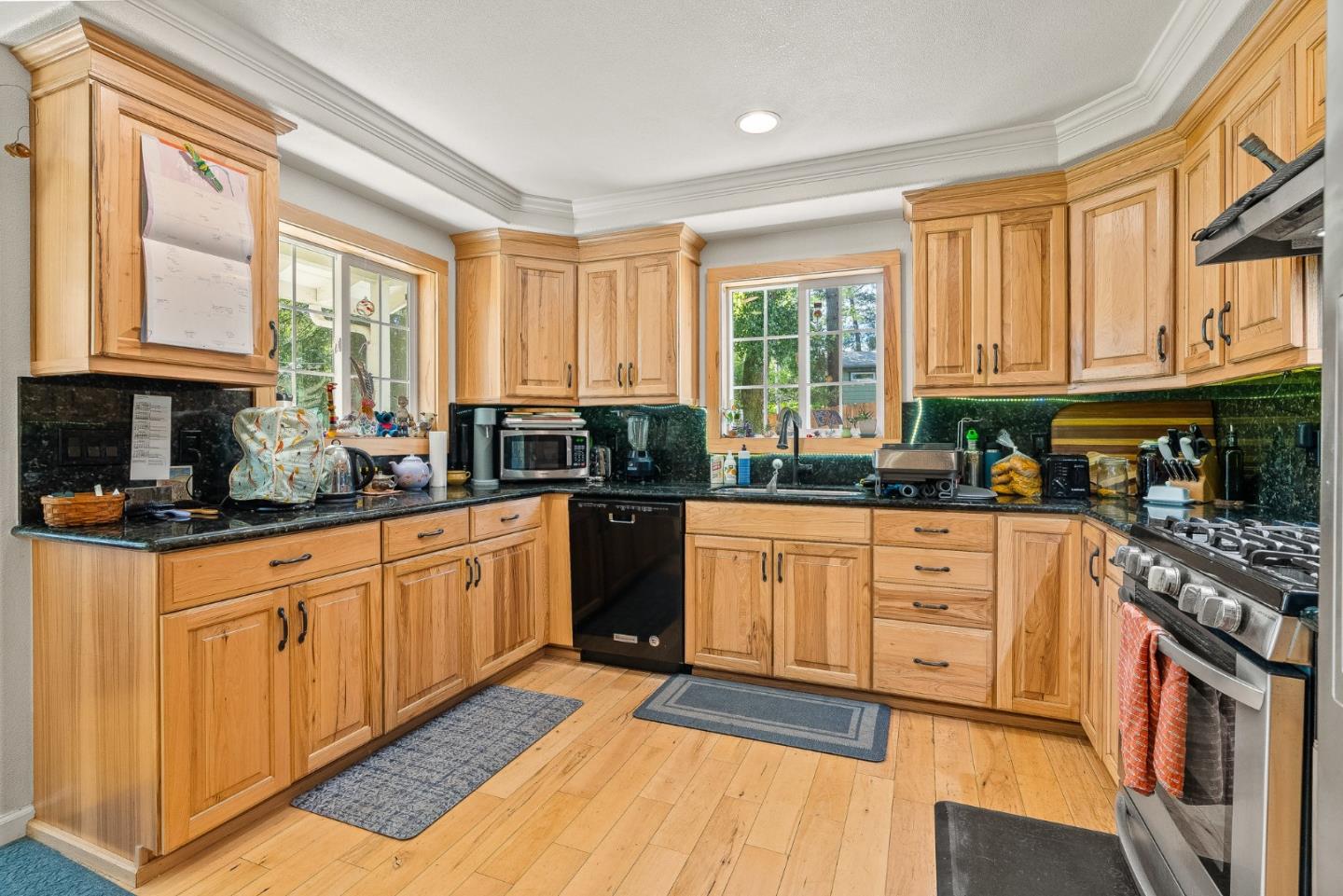 Detail Gallery Image 8 of 62 For 554 Madrona Ave, Felton,  CA 95018 - – Beds | – Baths