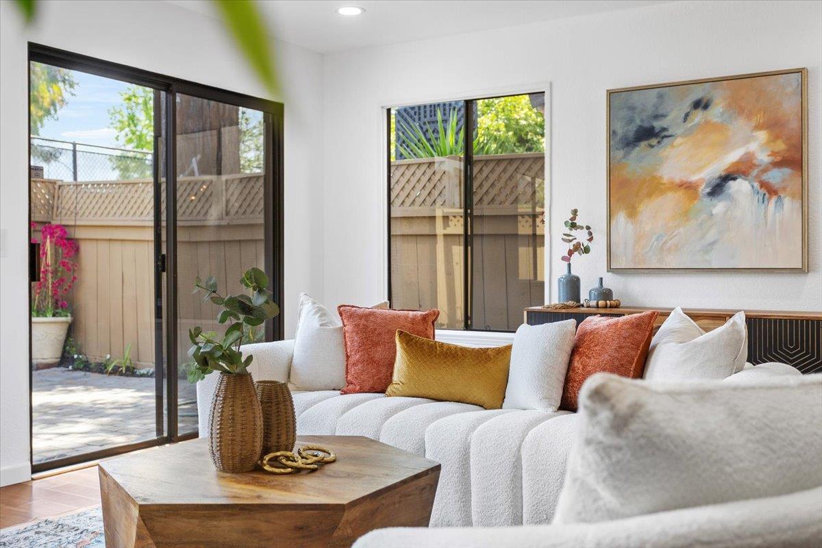 Detail Gallery Image 11 of 23 For 1245 Weibel Way, San Jose,  CA 95125 - 2 Beds | 2/1 Baths