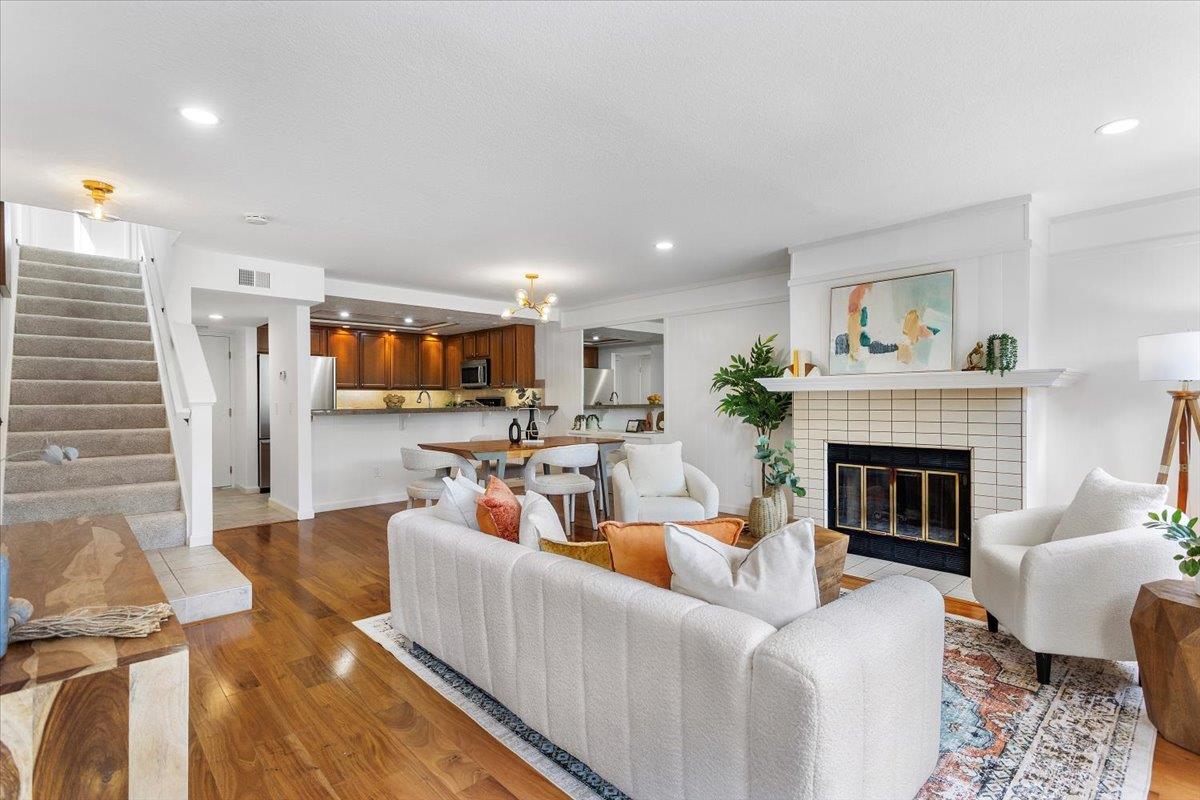 Detail Gallery Image 8 of 23 For 1245 Weibel Way, San Jose,  CA 95125 - 2 Beds | 2/1 Baths