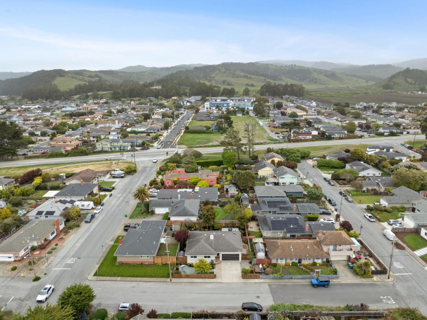 Detail Gallery Image 31 of 37 For 907 Third Ave, Half Moon Bay,  CA 94019 - 3 Beds | 2 Baths