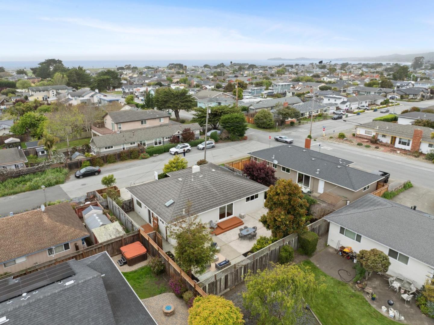 Detail Gallery Image 34 of 37 For 907 Third Ave, Half Moon Bay,  CA 94019 - 3 Beds | 2 Baths