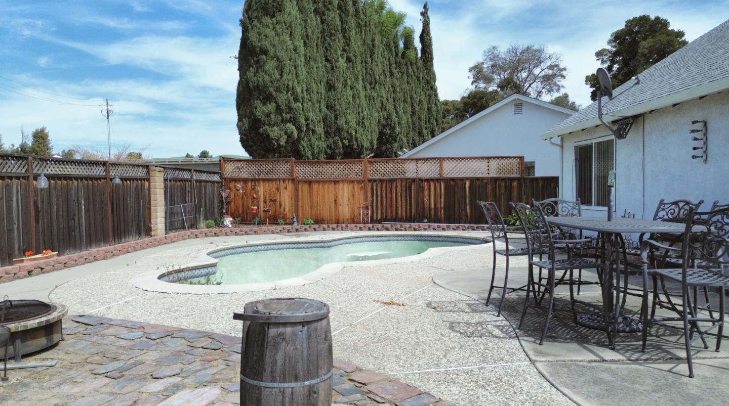 Detail Gallery Image 40 of 48 For 2280 Zoria Cir, San Jose,  CA 95131 - 4 Beds | 2 Baths