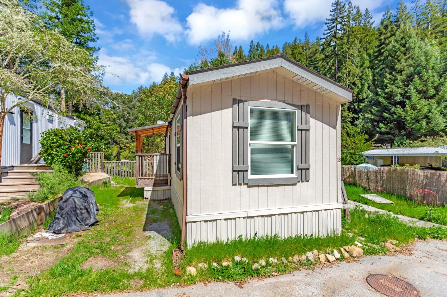 Detail Gallery Image 3 of 40 For 265 Brown Gables Rd #18,  Ben Lomond,  CA 95005 - 1 Beds | 1 Baths