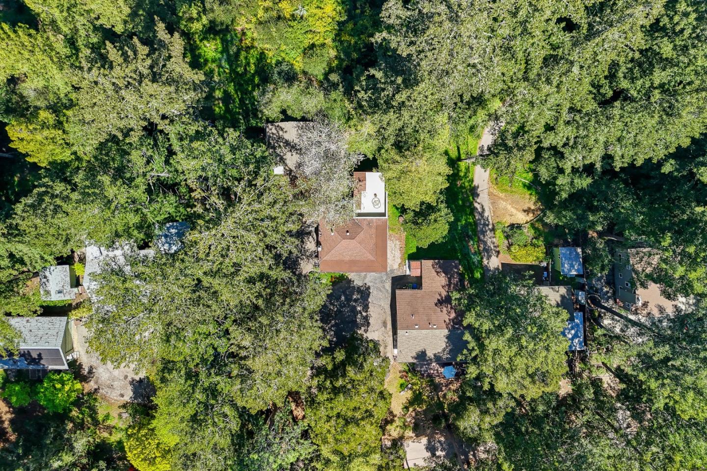 Detail Gallery Image 2 of 62 For 554 Madrona Ave, Felton,  CA 95018 - 6 Beds | 4 Baths