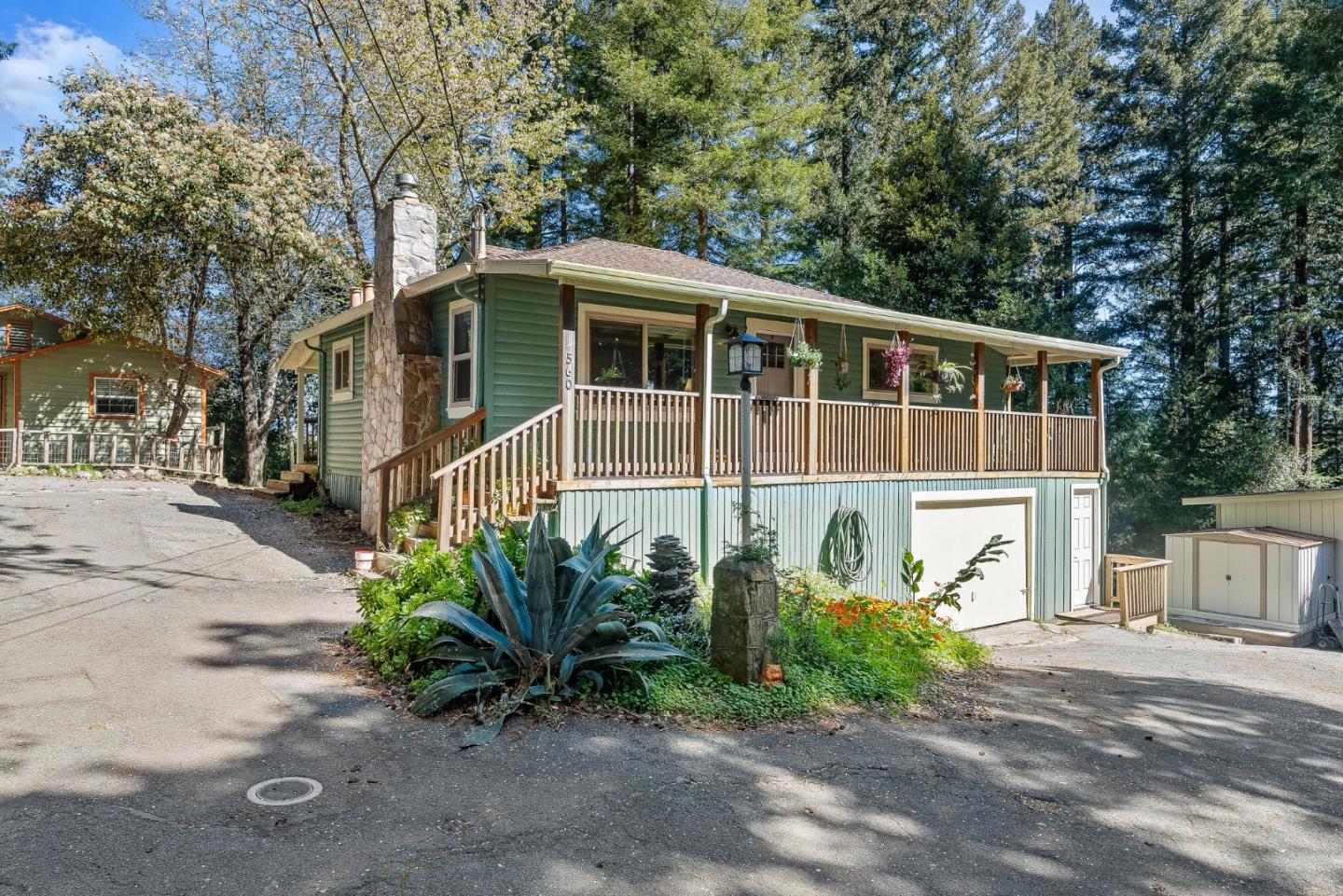 Detail Gallery Image 21 of 62 For 554 Madrona Ave, Felton,  CA 95018 - 6 Beds | 4 Baths