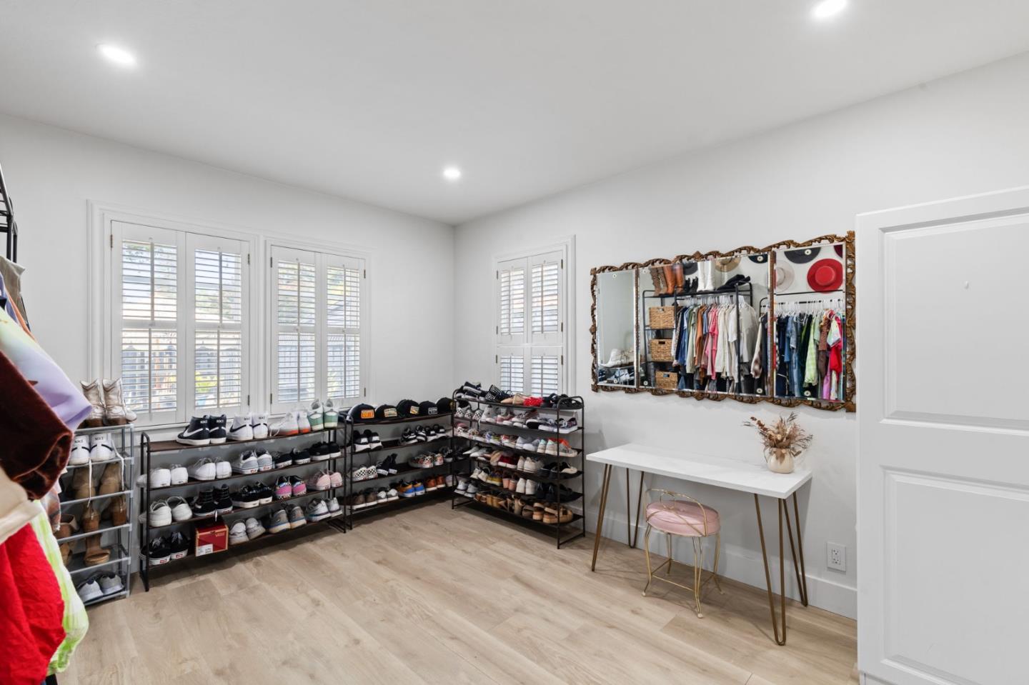 Detail Gallery Image 21 of 44 For 717 Elm St, San Jose,  CA 95126 - 3 Beds | 1/1 Baths