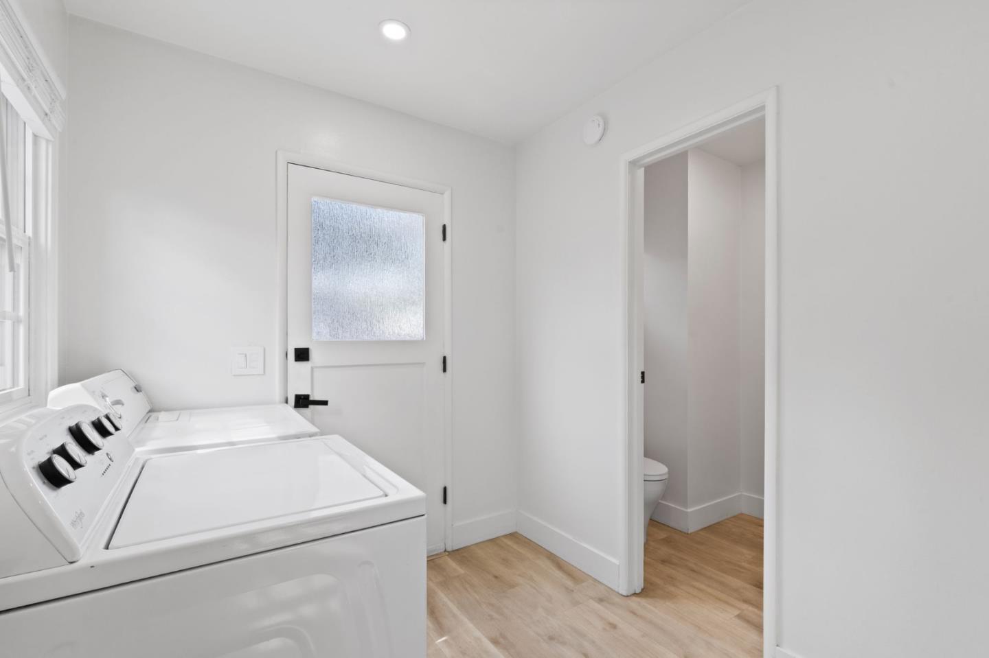 Detail Gallery Image 22 of 44 For 717 Elm St, San Jose,  CA 95126 - 3 Beds | 1/1 Baths