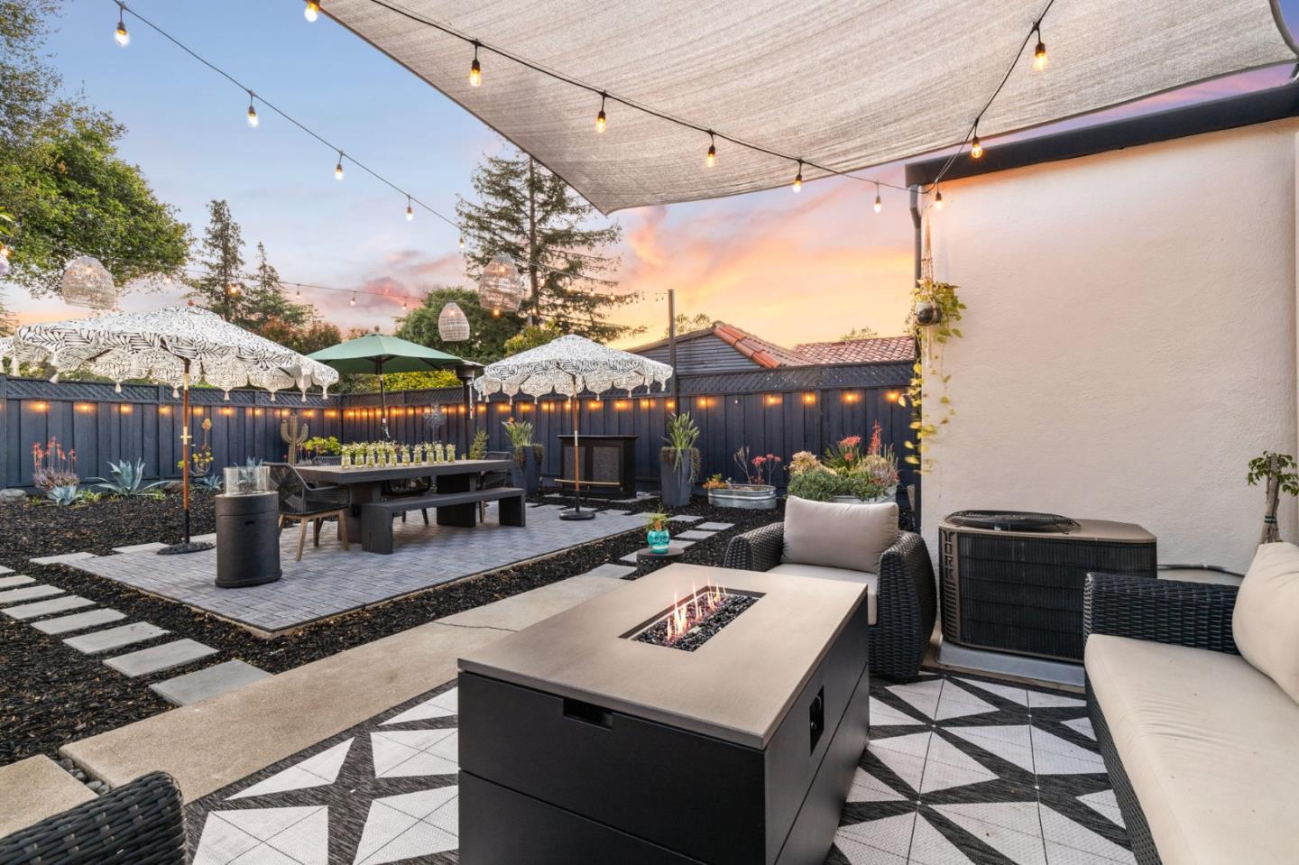 Detail Gallery Image 34 of 44 For 717 Elm St, San Jose,  CA 95126 - 3 Beds | 1/1 Baths