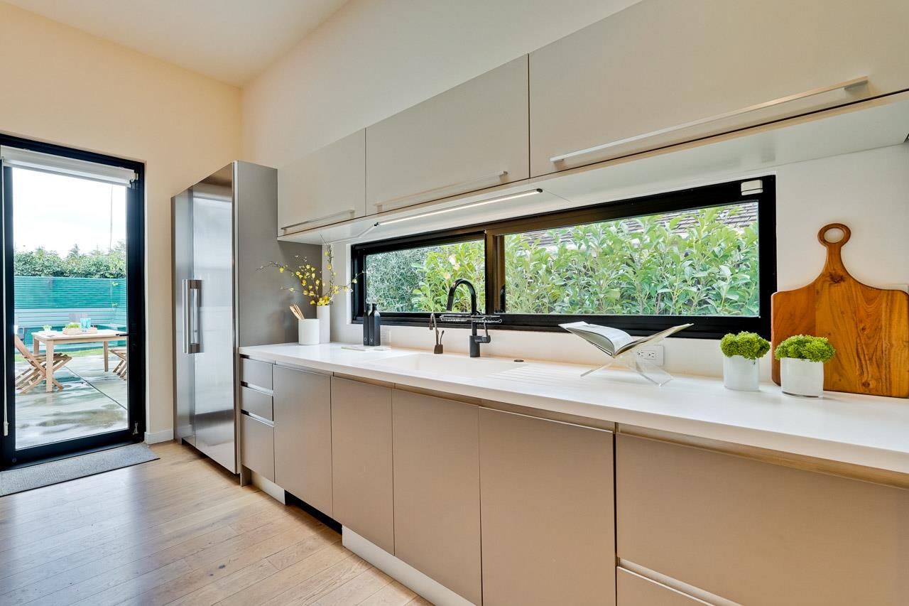 Detail Gallery Image 18 of 61 For 775 Garland Dr, Palo Alto,  CA 94303 - 4 Beds | 3 Baths
