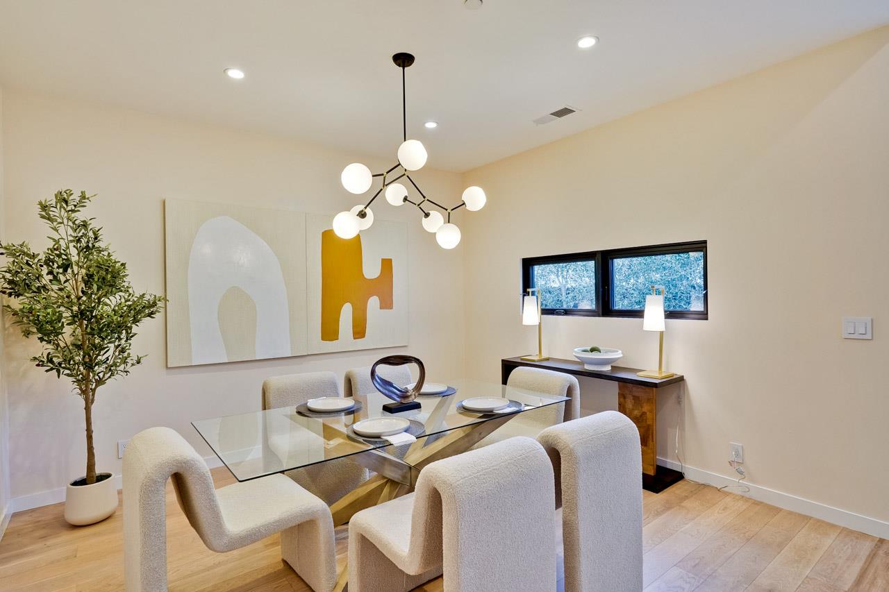 Detail Gallery Image 21 of 61 For 775 Garland Dr, Palo Alto,  CA 94303 - 4 Beds | 3 Baths