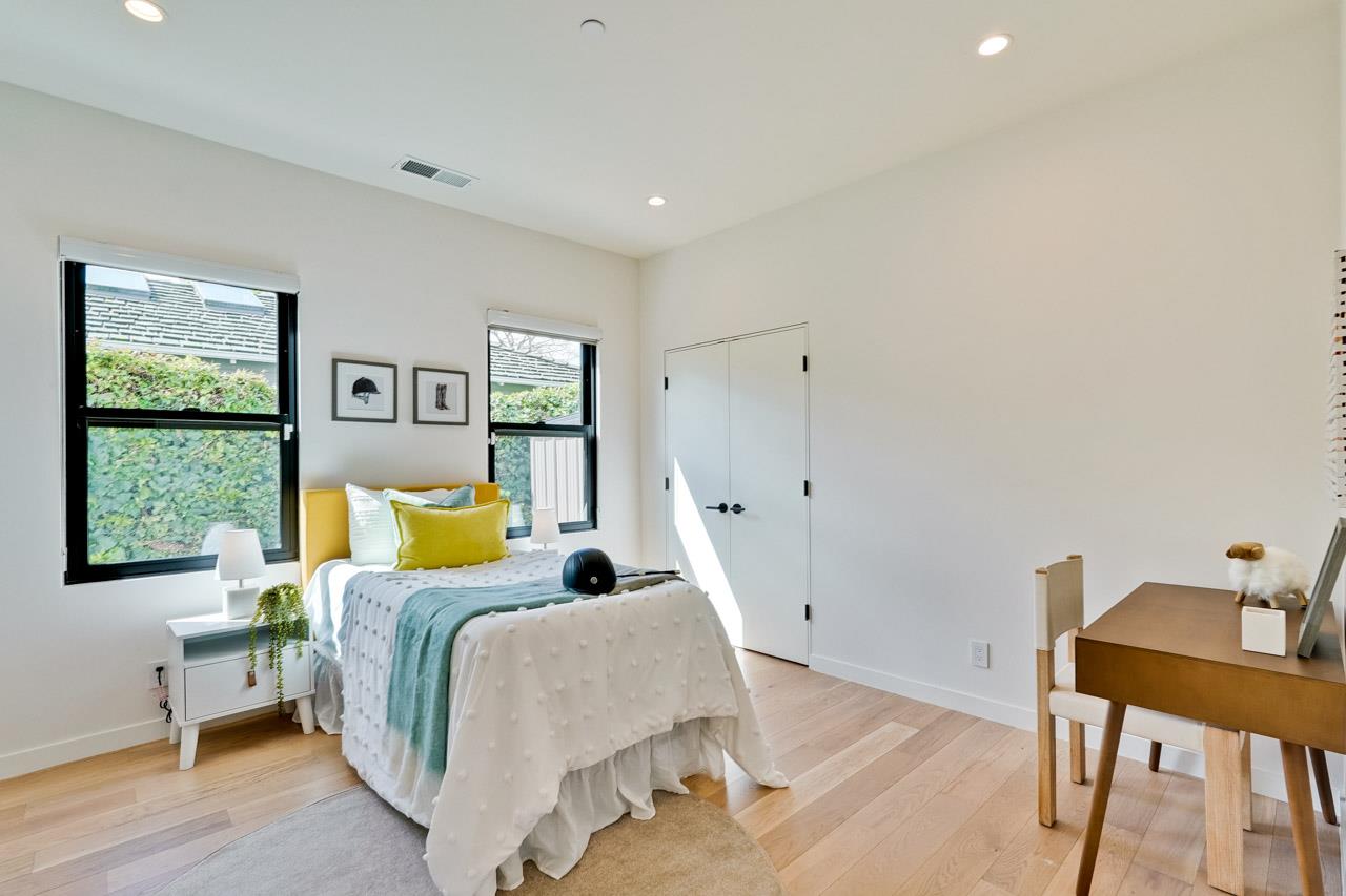 Detail Gallery Image 31 of 61 For 775 Garland Dr, Palo Alto,  CA 94303 - 4 Beds | 3 Baths