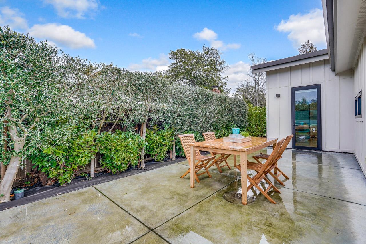 Detail Gallery Image 52 of 61 For 775 Garland Dr, Palo Alto,  CA 94303 - 4 Beds | 3 Baths