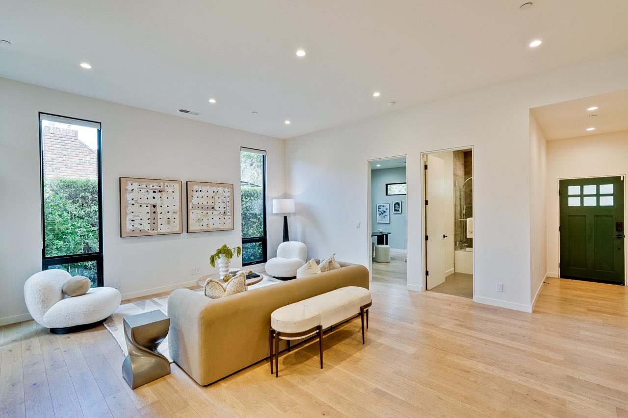 Detail Gallery Image 7 of 61 For 775 Garland Dr, Palo Alto,  CA 94303 - 4 Beds | 3 Baths
