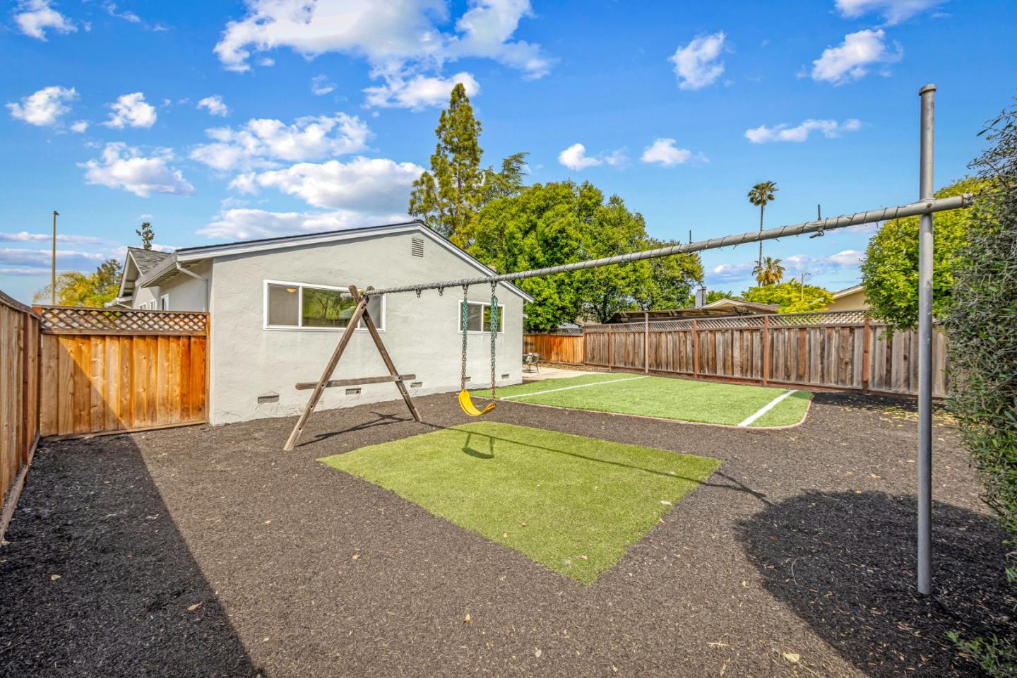 Detail Gallery Image 33 of 46 For 702 Cree Dr, San Jose,  CA 95123 - 4 Beds | 2 Baths