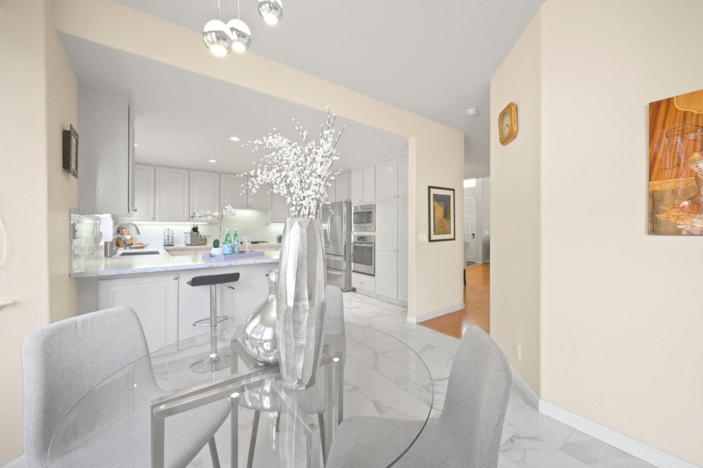 Detail Gallery Image 23 of 76 For 1252 Montcourse Ln, San Jose,  CA 95131 - 4 Beds | 2/1 Baths