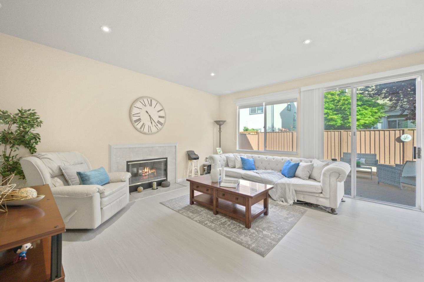 Detail Gallery Image 25 of 76 For 1252 Montcourse Ln, San Jose,  CA 95131 - 4 Beds | 2/1 Baths