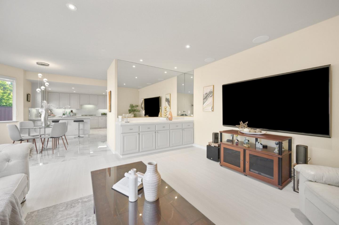 Detail Gallery Image 27 of 76 For 1252 Montcourse Ln, San Jose,  CA 95131 - 4 Beds | 2/1 Baths