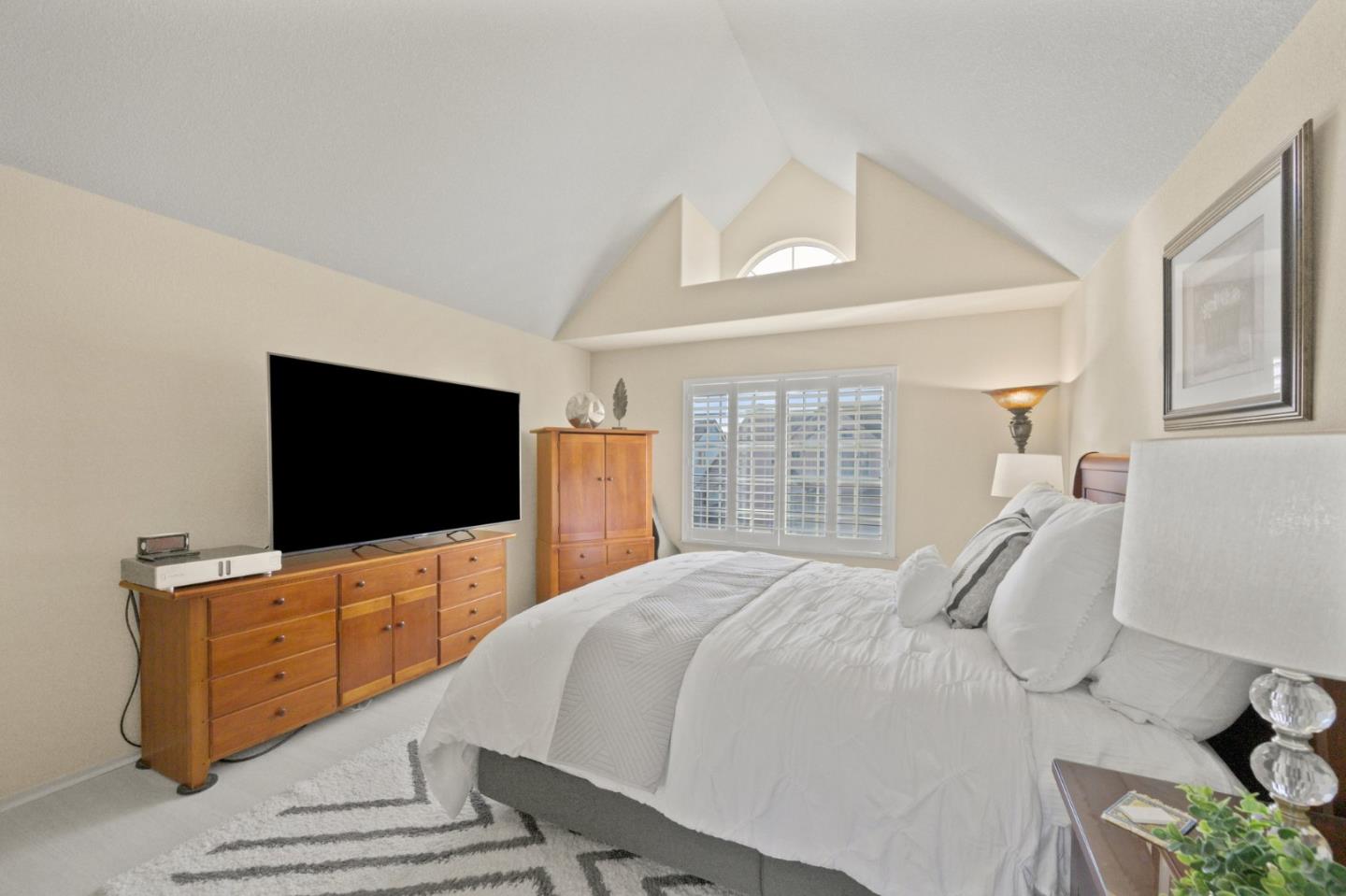 Detail Gallery Image 41 of 76 For 1252 Montcourse Ln, San Jose,  CA 95131 - 4 Beds | 2/1 Baths