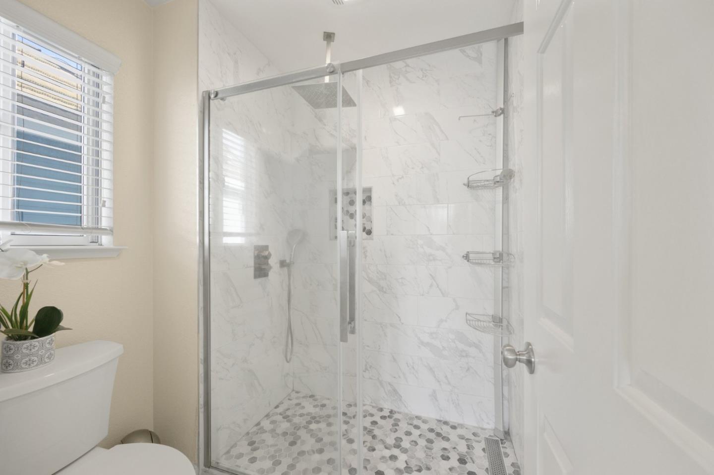 Detail Gallery Image 47 of 76 For 1252 Montcourse Ln, San Jose,  CA 95131 - 4 Beds | 2/1 Baths