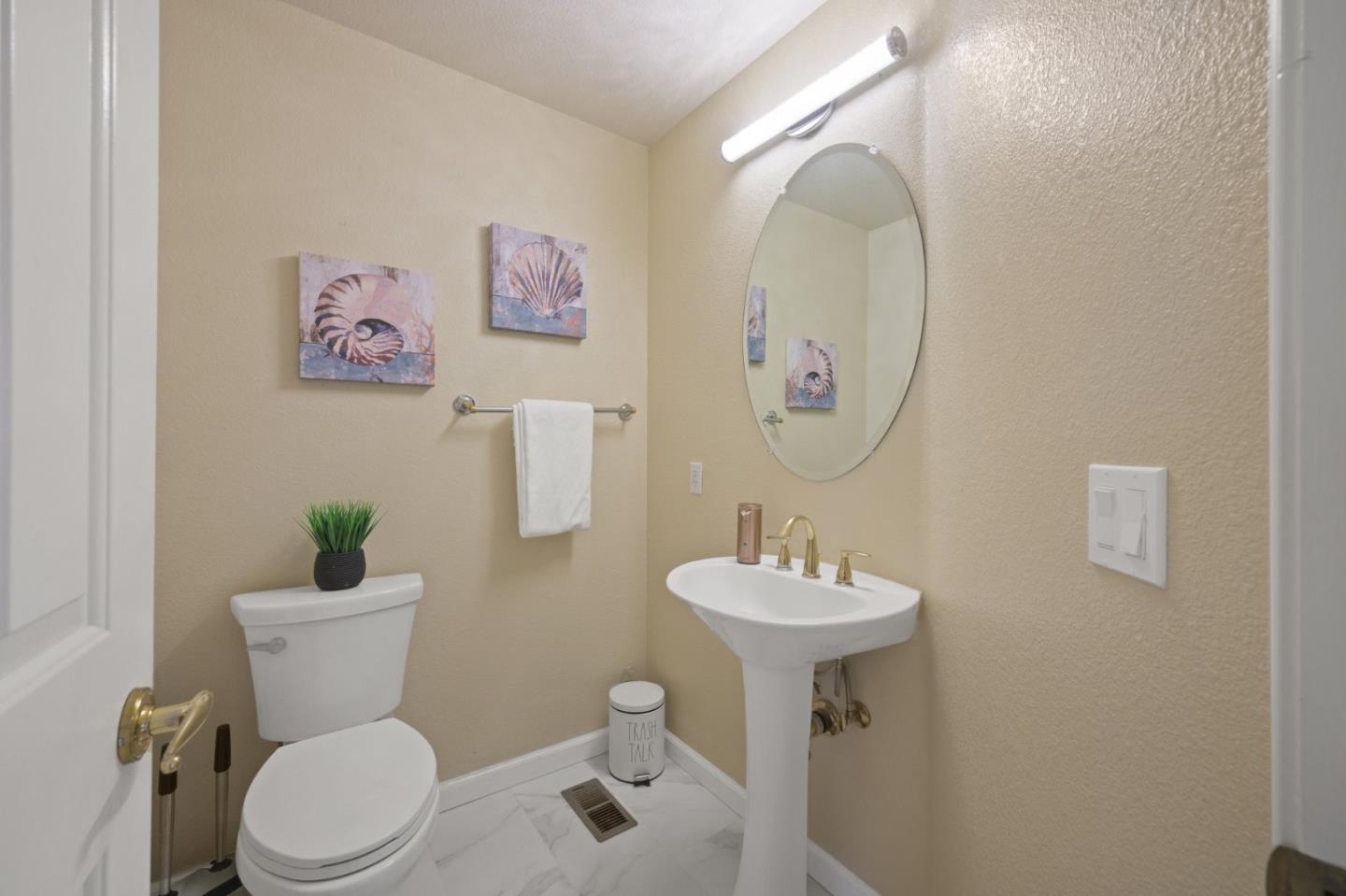 Detail Gallery Image 57 of 76 For 1252 Montcourse Ln, San Jose,  CA 95131 - 4 Beds | 2/1 Baths